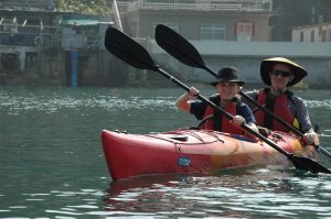 sea-kayaking-253525_1280